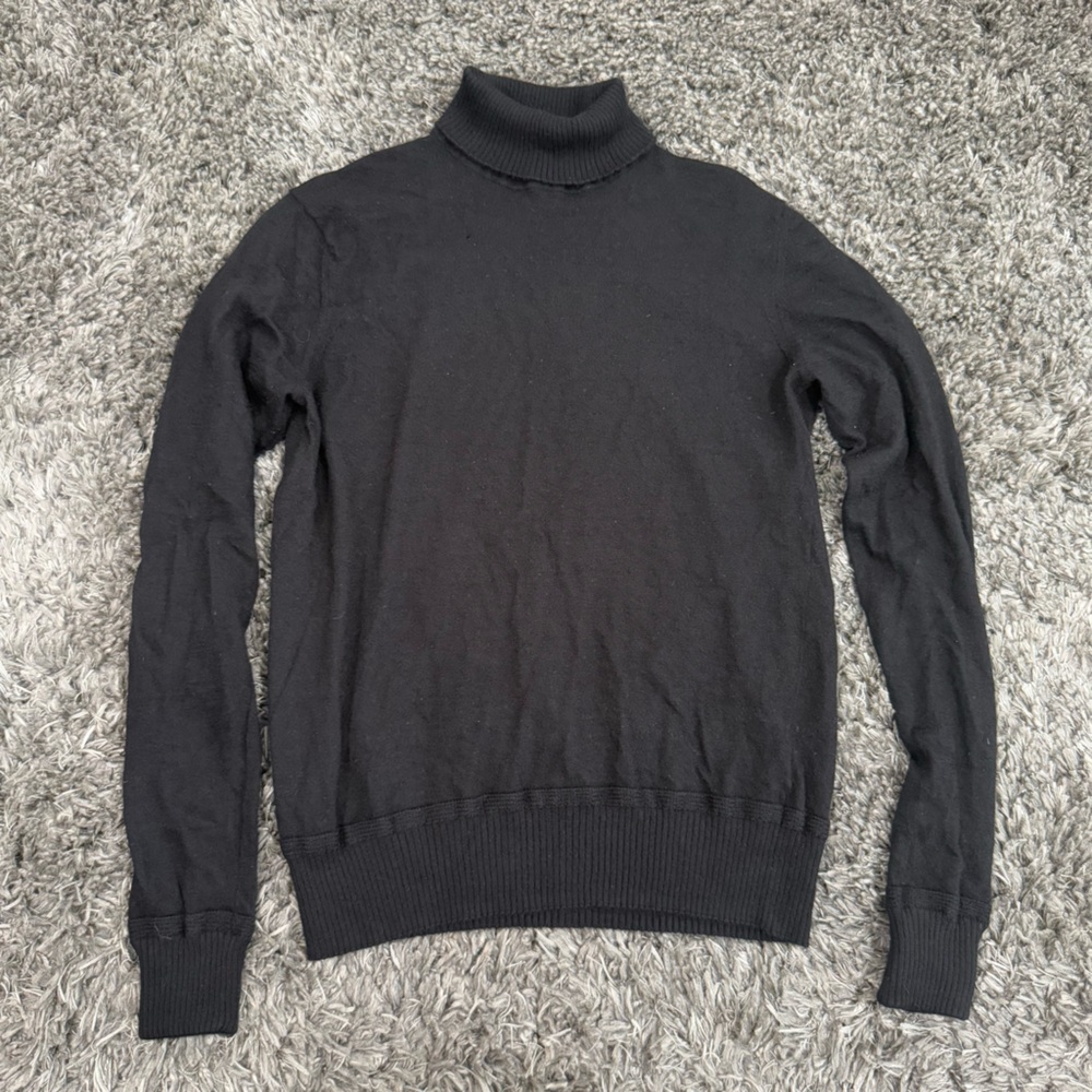 Buck Mason Featherweight Silk Cashmere Turtleneck in Black, Size S